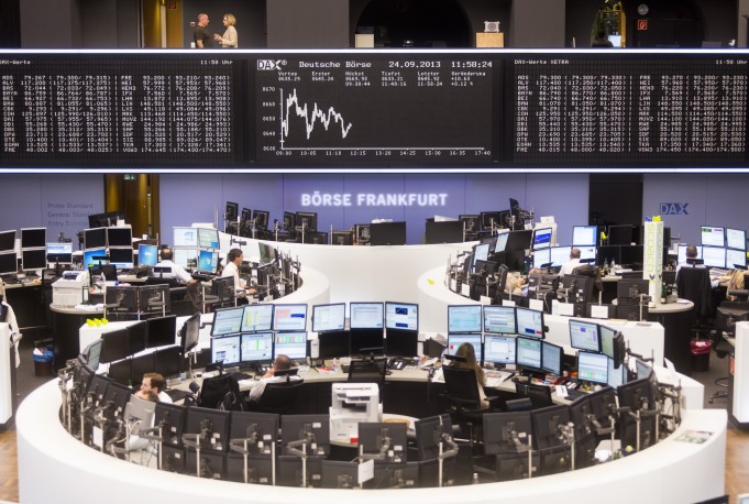 DAX stürzt unter die 11000-er Marke | nex24.news