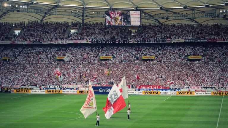 <b><span style='color:#bc2929;font-size:16px;'>Fußball <br></span>Kramny wird Cheftrainer beim VfB Stuttgart</b>