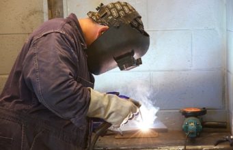 Präzision aus Metall: Wie Feinmechanik den Industriestandort Deutschland stärkt