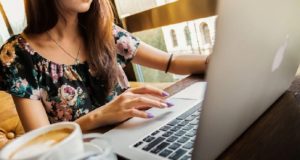 Trust Signals im Internet: So erkennen Sie seriöse Online-Anbieter