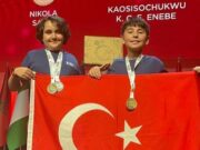 Zwei türkische Schüler werden Weltmeister in Mathe