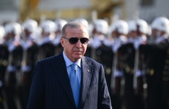 Türkei: Erdogan kündigt Bau von Flugzeugträger an