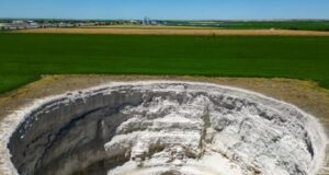 Türkei: Riesige Erdlöcher wegen Dürre und Grundwasserverbrauch