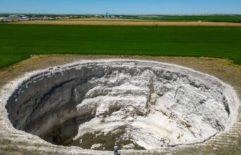 Türkei: Riesige Erdlöcher wegen Dürre und Grundwasserverbrauch