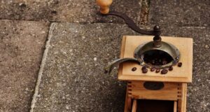 Retro als moderner Trend – in diesen Bereichen sind „Omas Kniffe“ die besten