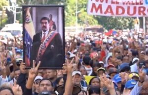 Maduro-Unterstützung: Tausende Venezolaner auf den Straßen