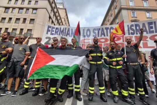 „Kein Blut an unseren Händen“: Über 20 Mittelmeerhäfen blockieren Waffen für Israel