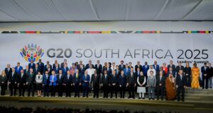 Özgür Çelik: „Die neue Geometrie der globalen Macht“