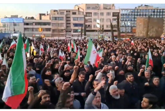 Iran: Demonstranten fordern Rache für Khamenei-Tod