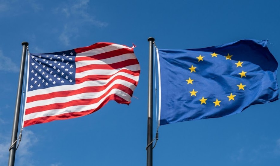 <b><span style='color:#bc2929;font-size:16px;'>Künstliche Intelligenz <br></span>Europas digitales Dilemma: Warum der KI-Boom die Abhängigkeit von US-Techkonzernen verschärft</b>