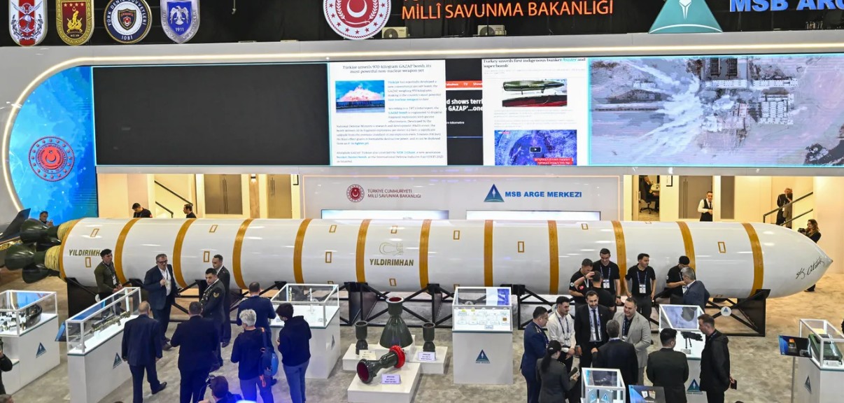 <b><span style='color:#bc2929;font-size:16px;'>Yıldırımhan <br></span>6.000 KM: Türkei stellt Intercontinental-Rakete vor</b>