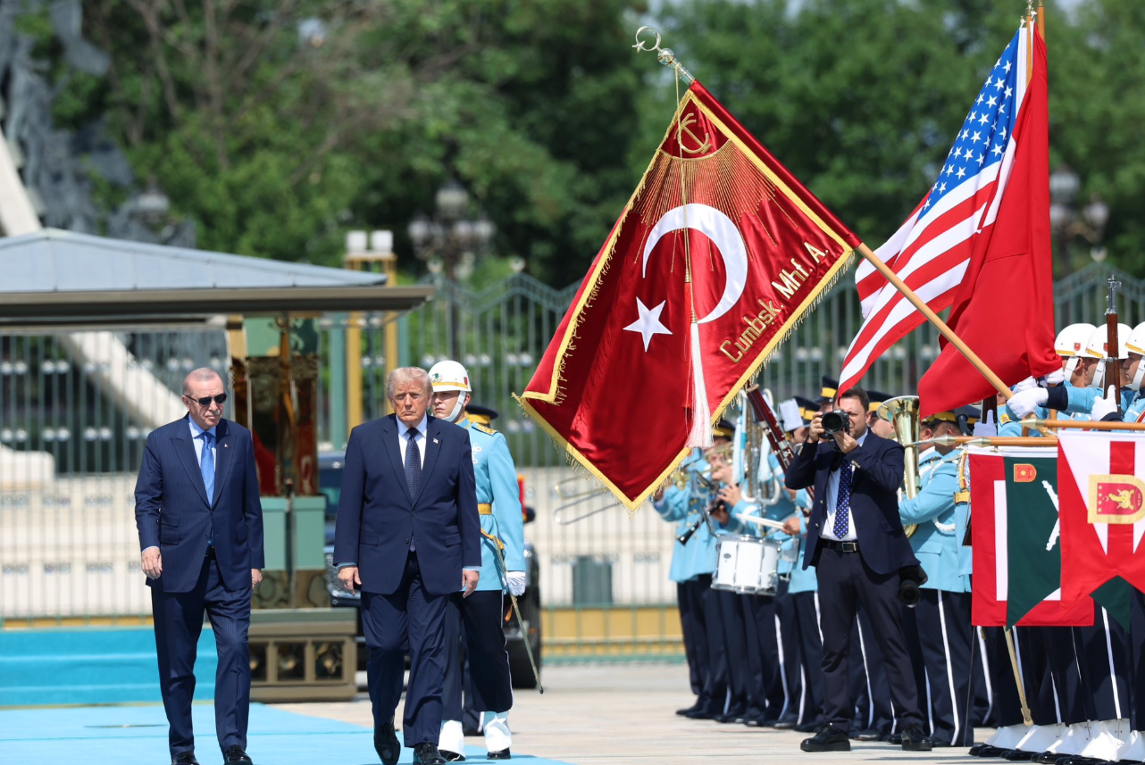 <b><span style='color:#bc2929;font-size:16px;'>NATO-Gipfel <br></span>Trump über NATO-Gipfel: Wegen Erdogan gekommen</b>