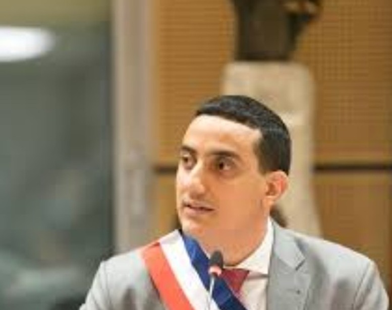<b><span style='color:#bc2929;font-size:16px;'>Frankreich <br></span>Paris: Bürgermeister verurteilt „islamfeindlichen Angriff“</b>