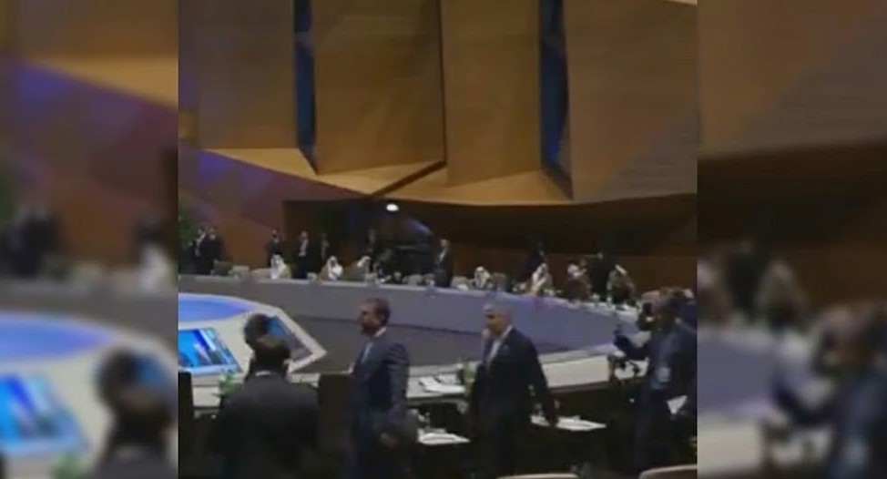 <b><span style='color:#bc2929;font-size:16px;'>Aserbaidschan <br></span>Baku: Delegationen verlassen Saal während Rede von Israels Präsident Herzog</b>